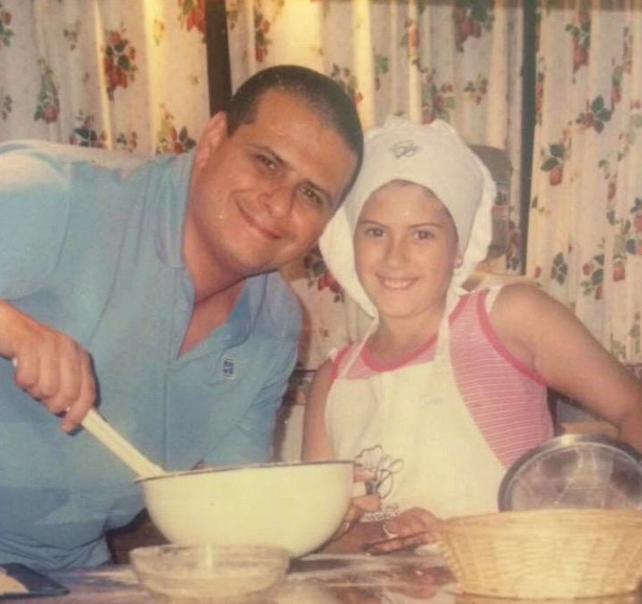 Belén baking with family in Argentina, where Be Pastry started